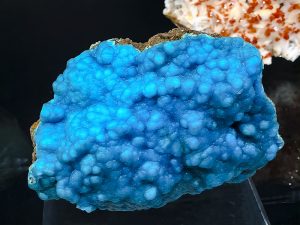 Botryoidal (bubbling) habit demonstrated with hemimorphite