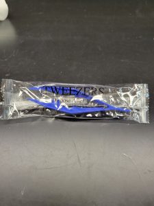 Tweezers